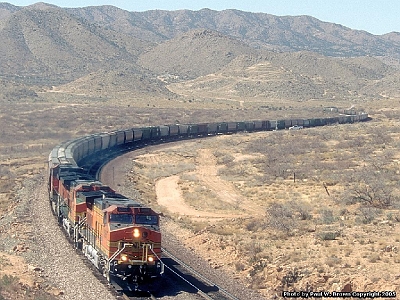 BNSF 5086 at Hackberry Rd, AZ in March 2006..jpg